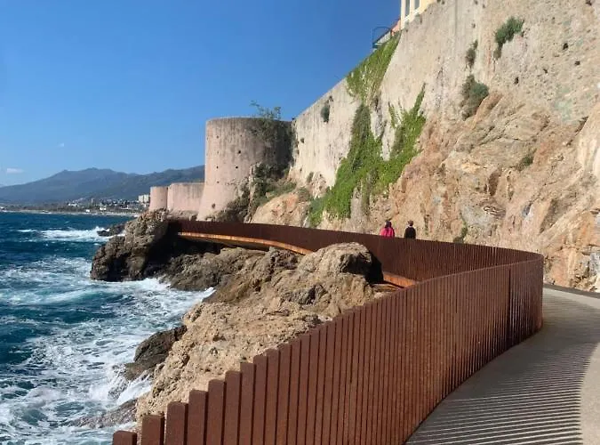 Confort Et Calme Au Sud De 公寓 *